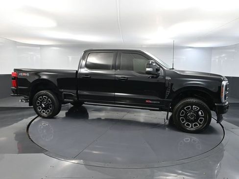 Used 2025 Ford F250 Platinum image 4