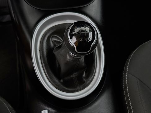 Used 2018 Kia Soul FWD image 18