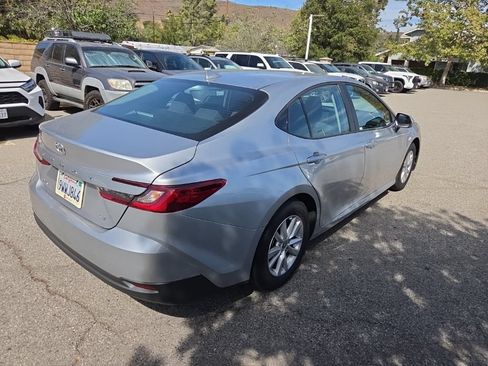 Used 2026 Toyota Camry LE FWD image 5