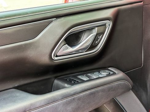 Used 2024 GMC Yukon AT4 w/ Technology Package image 11