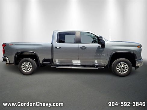 Used 2024 Chevrolet Silverado 2500 LT image 7