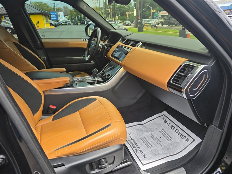 Used 2020 Land Rover Range Rover Sport HSE Dynamic AWD/4WD image 15