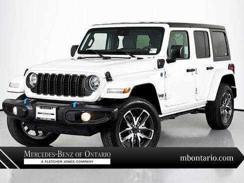 Used 2024 Jeep Wrangler Unlimited w/ Convenience Group AWD/4WD image 1