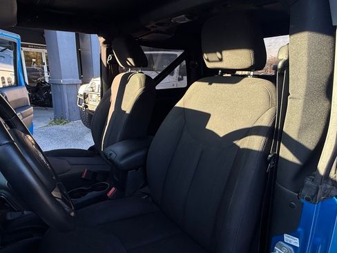 Used 2015 Jeep Wrangler Sport w/ Quick Order Package 24S image 19