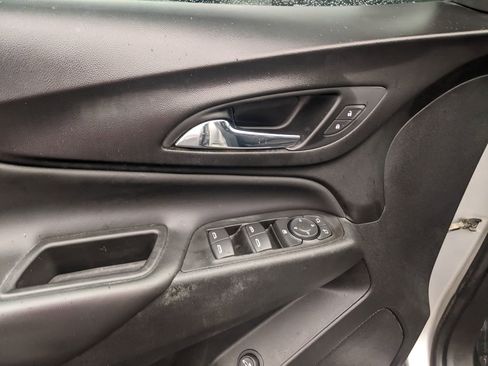 Used 2021 Chevrolet Equinox LT image 15