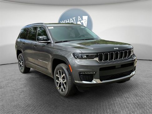 New 2025 Jeep Grand Cherokee L Limited w/ Trailer Tow Package AWD/4WD image 1