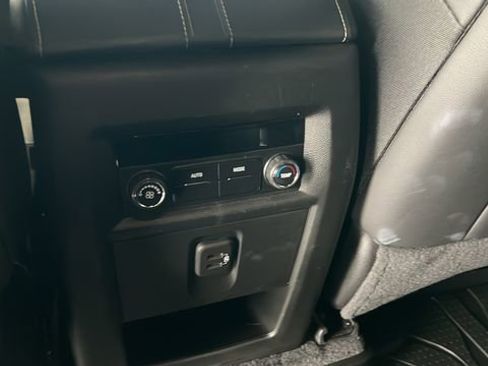 Used 2023 Chevrolet Traverse LT w/ LPO, Floor Liner Package image 20