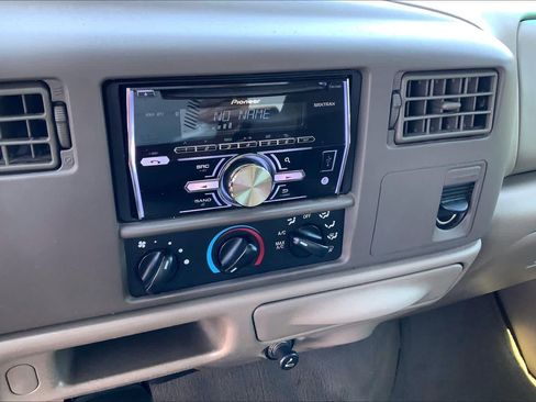 Used 2004 Ford F250 XL RWD image 33