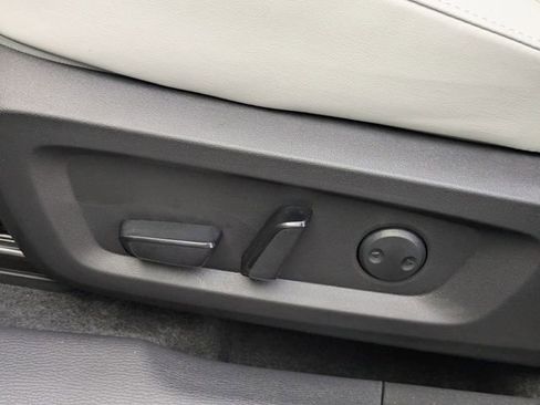 New 2026 Mitsubishi Outlander SE image 22