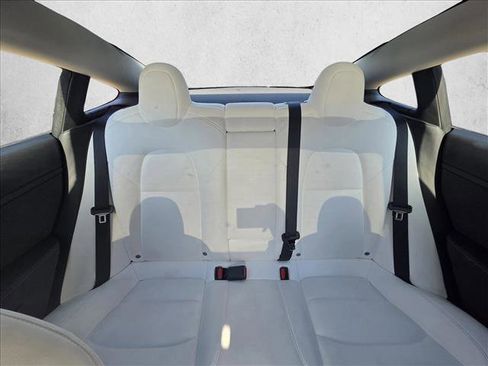 Used 2022 Tesla Model 3 image 14