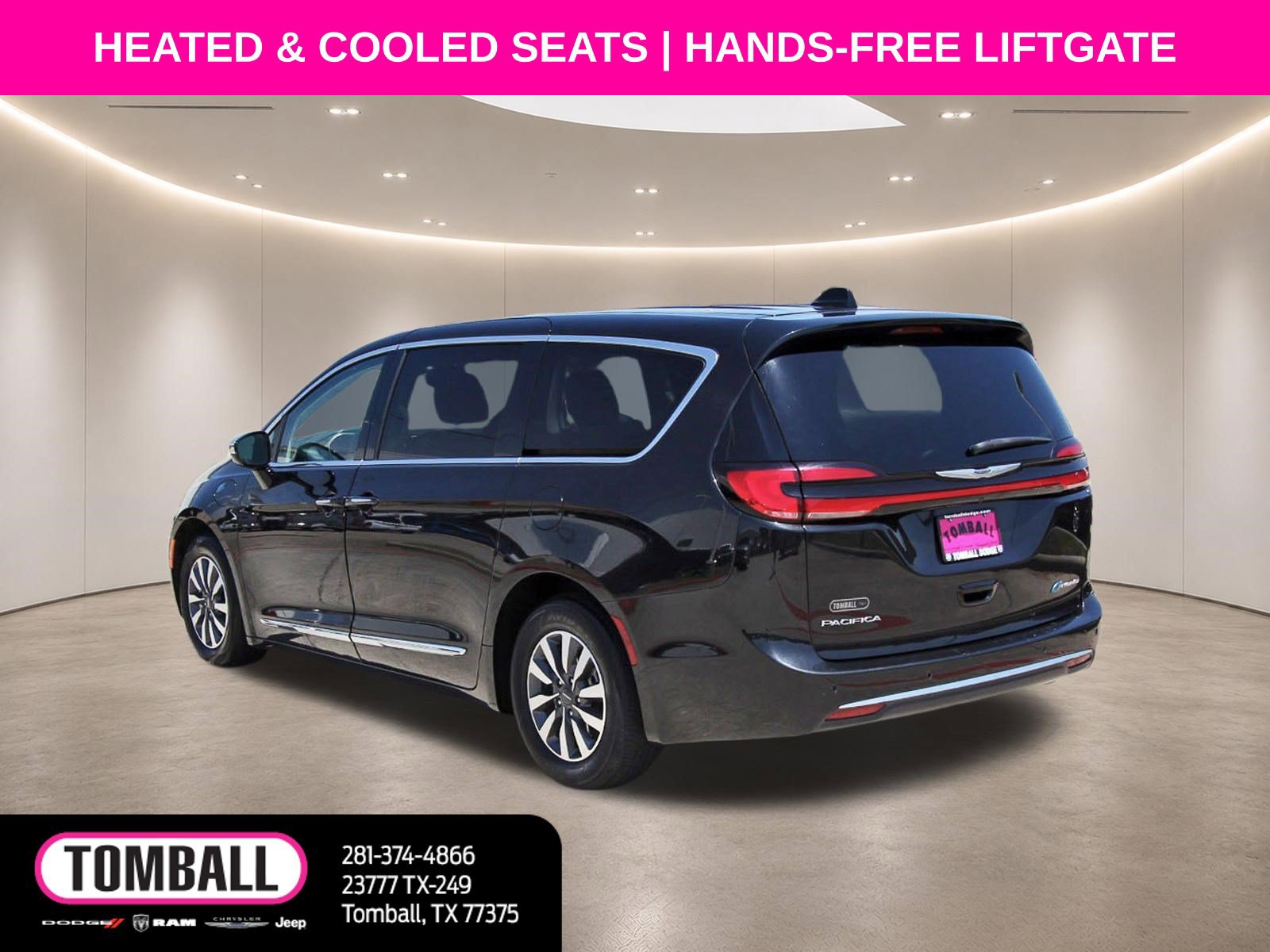 Used 2023 Chrysler Pacifica Limited FWD image 5