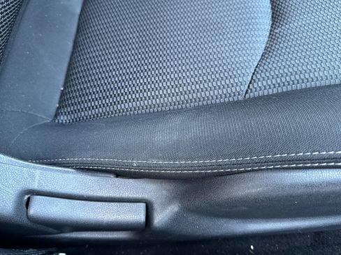 Used 2013 Nissan 370Z Coupe RWD image 21