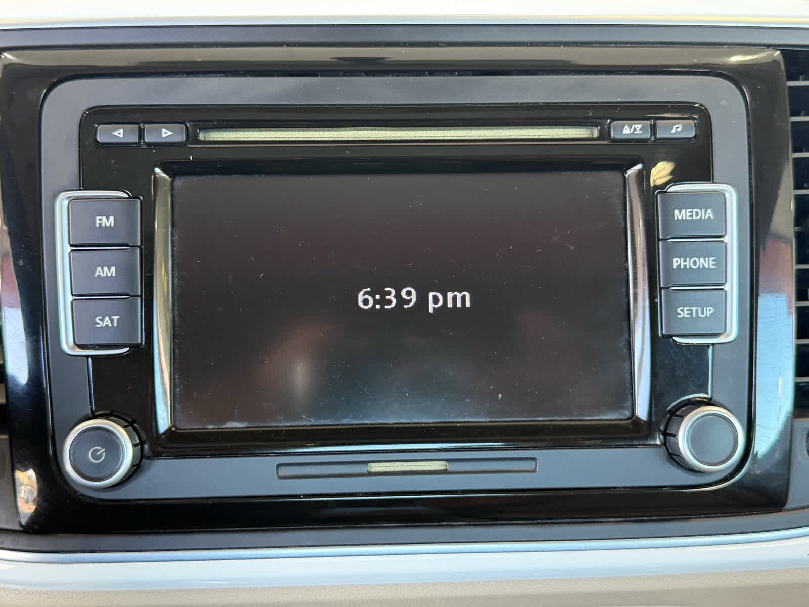 Used 2013 Volkswagen Beetle TDI FWD image 26