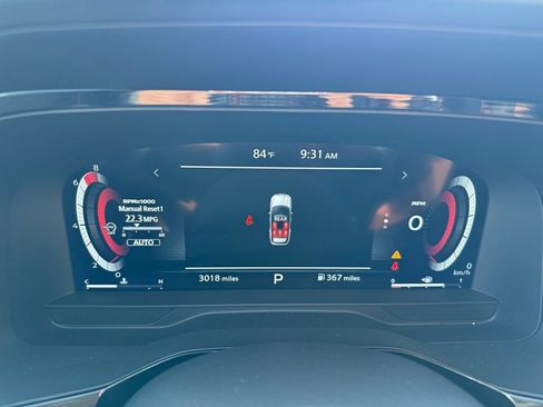 Used 2025 Nissan Pathfinder Platinum image 22