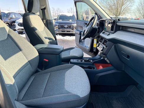 Used 2024 Ford Maverick XLT image 21