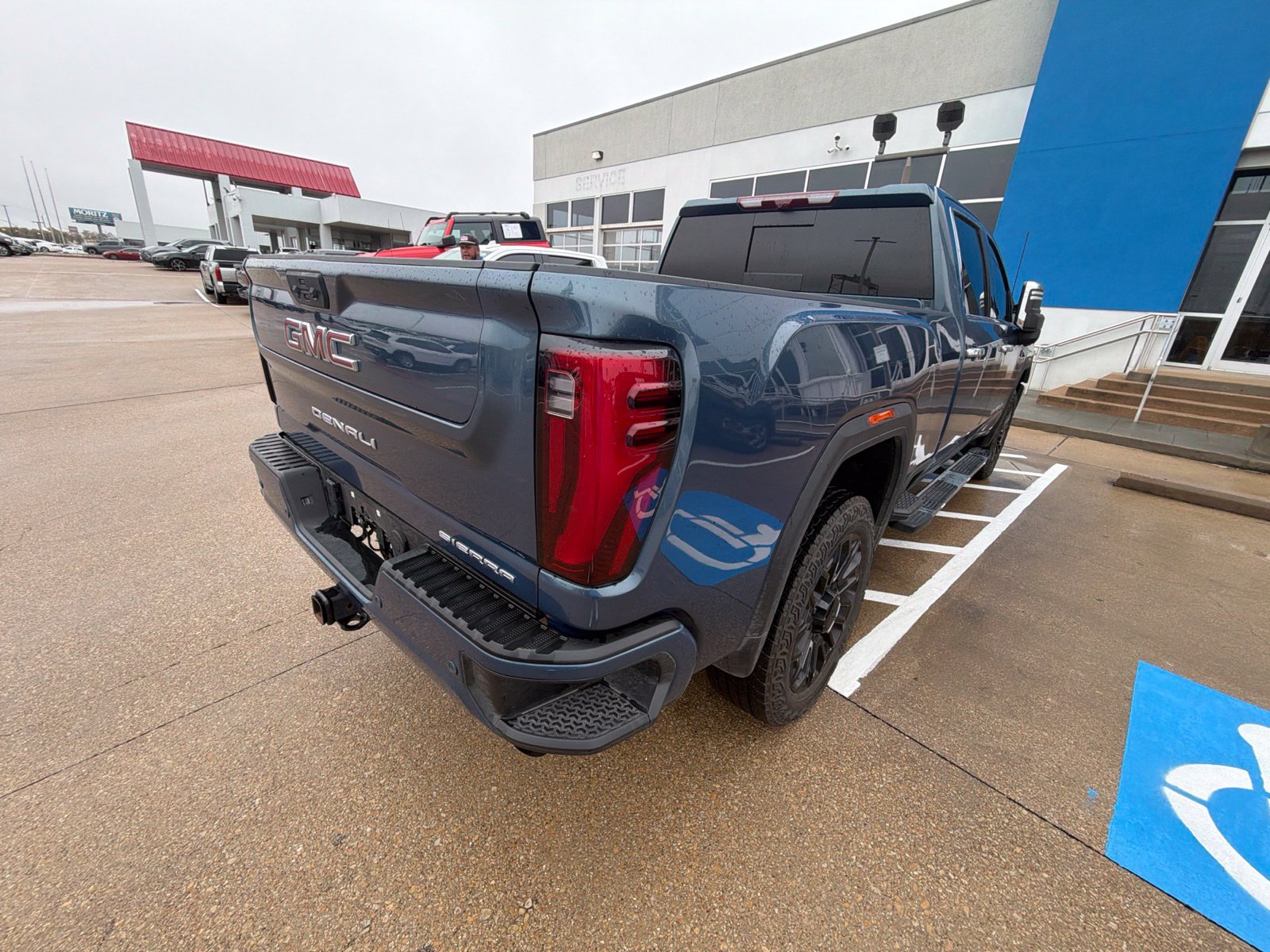 Used 2025 GMC Sierra 2500 Denali w/ Technology Package AWD/4WD image 17