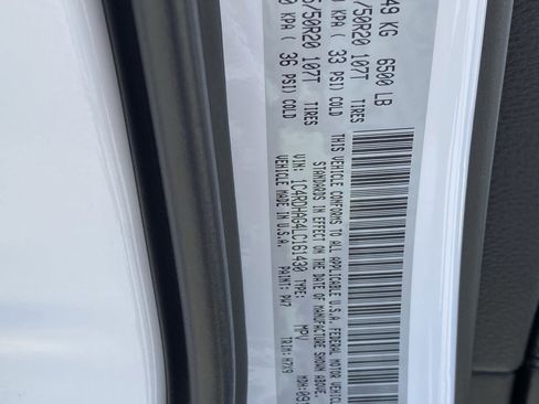 Used 2020 Dodge Durango SXT image 11