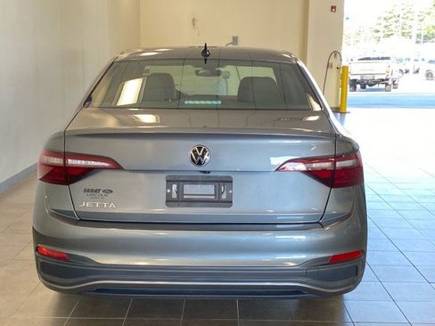Used 2024 Volkswagen Jetta Sport FWD image 6