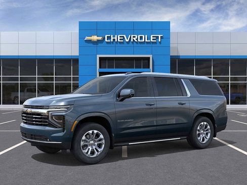 New 2026 Chevrolet Suburban LT w/ Comfort Package image 2