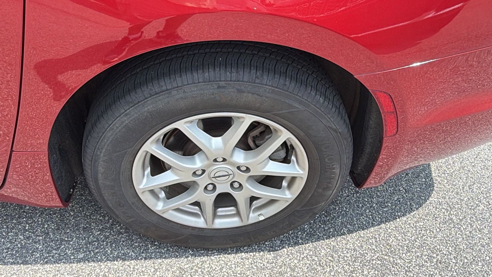 Used 2025 Chrysler Pacifica Select FWD image 12