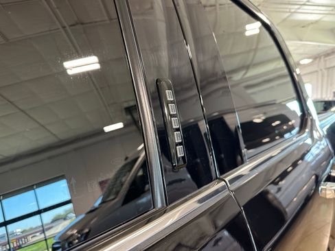 Used 2021 Ford F150 Lariat image 10