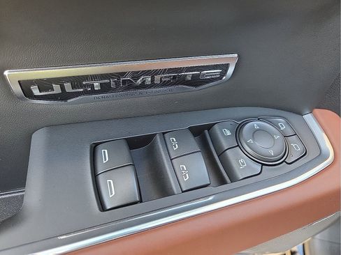 Used 2025 GMC Sierra 1500 Denali Ultimate image 14