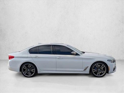 Used 2019 BMW M550i xDrive w/ Premium Package image 4