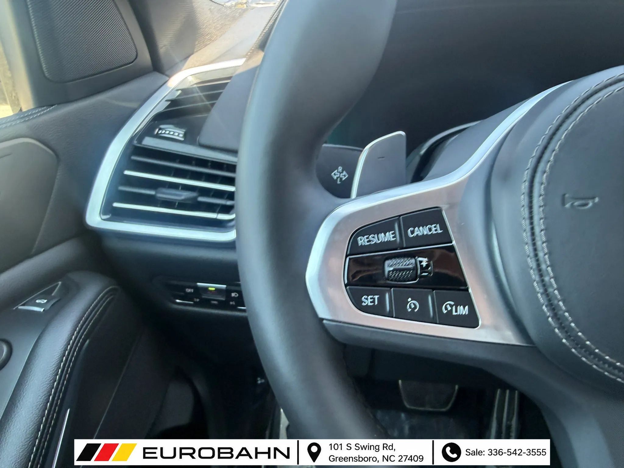 Used 2022 BMW X5 xDrive40i w/ M Sport Package AWD/4WD image 37
