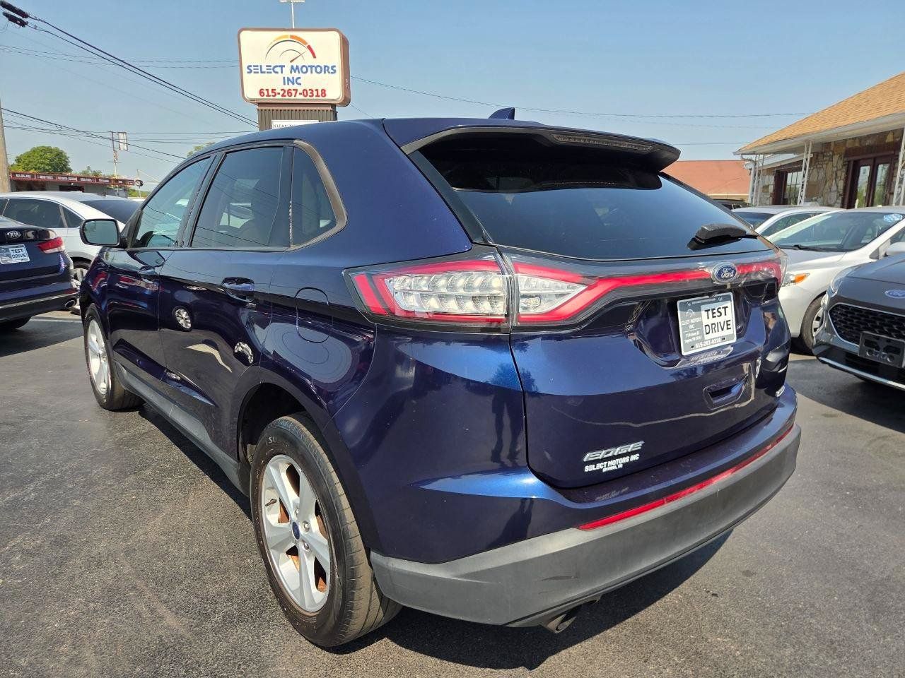 Used 2016 Ford Edge SE FWD image 4