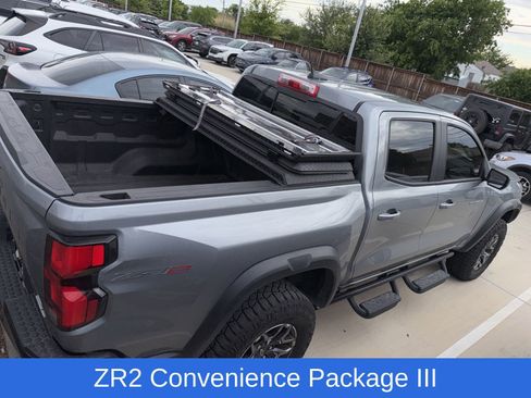 Used 2024 Chevrolet Colorado ZR2 w/ ZR2 Convenience Package III AWD/4WD image 4