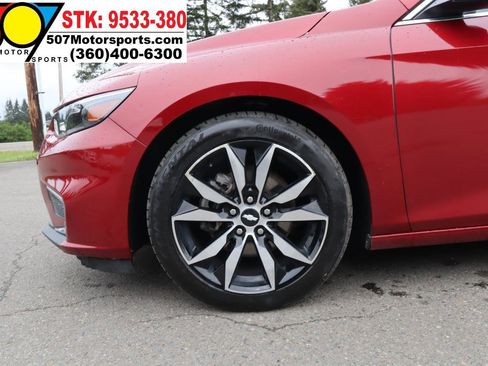 Used 2017 Chevrolet Malibu LT FWD image 23