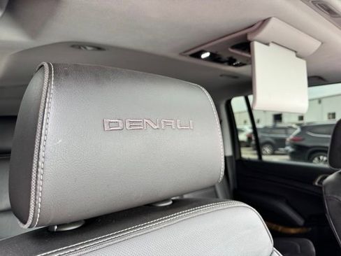 Used 2017 GMC Yukon XL Denali w/ Open Road Package RWD image 11
