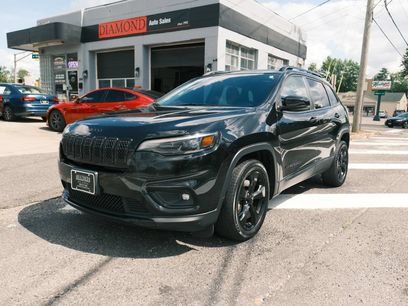 Used 2019 Jeep Cherokee Latitude Plus
