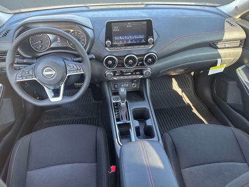 New 2025 Nissan Sentra SR image 17