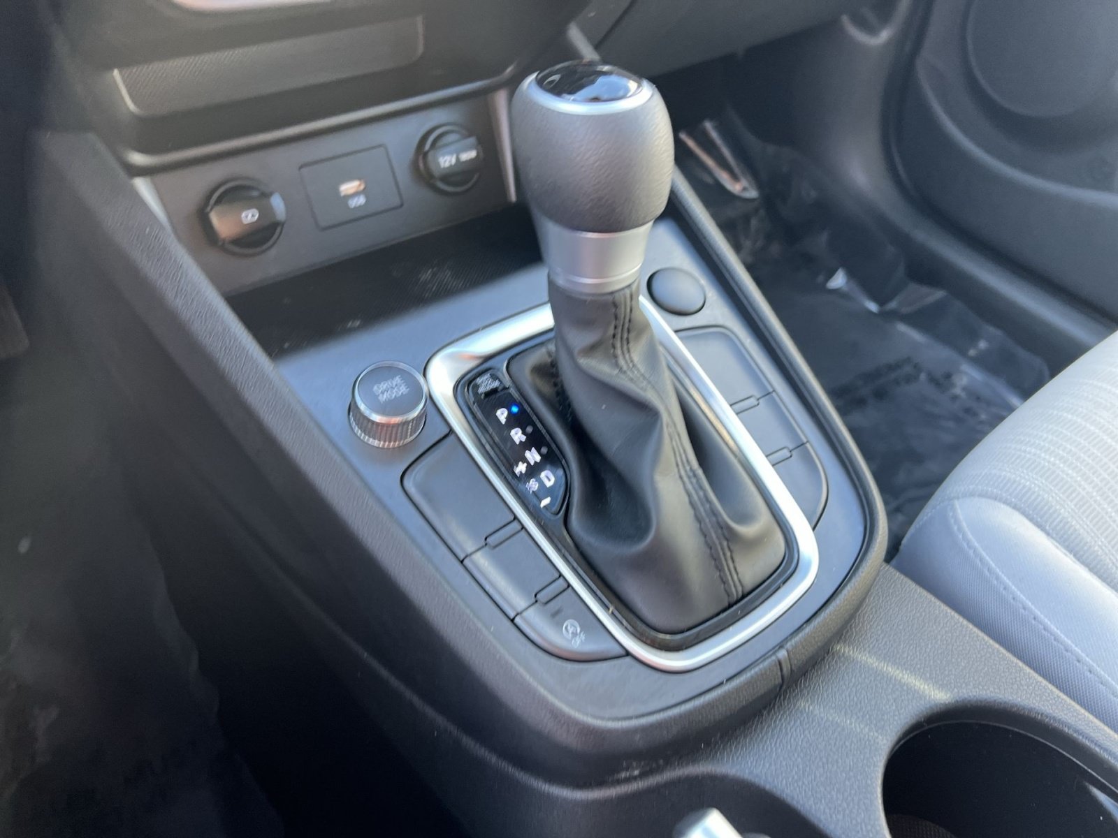 Used 2023 Hyundai Kona SEL FWD image 21