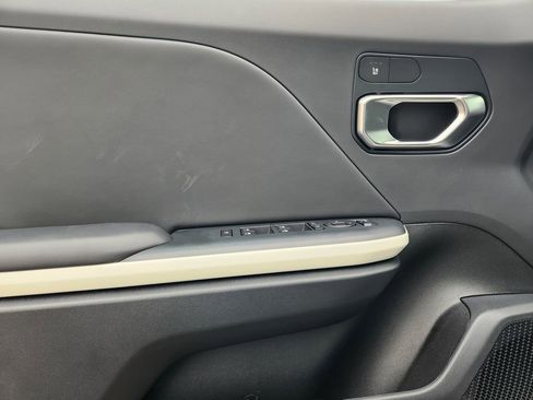 New 2025 Kia K4 GT-Line image 6