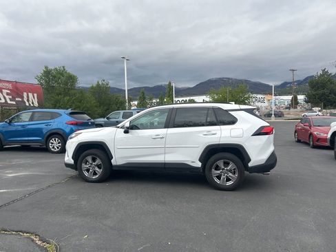 Used 2024 Toyota RAV4 LE image 8