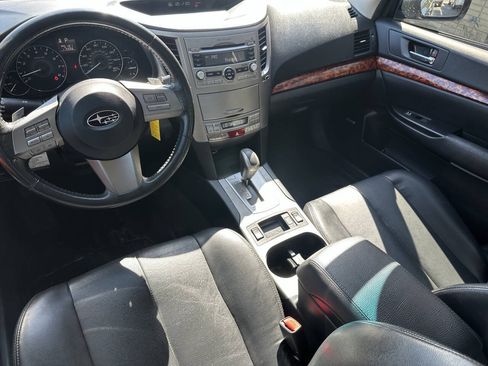 Used 2011 Subaru Legacy 3.6R Limited AWD/4WD image 12