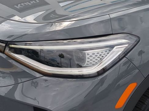 Used 2024 Volkswagen ID.4 Pro S image 6