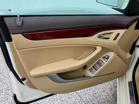 Used 2011 Cadillac CTS Luxury image 11