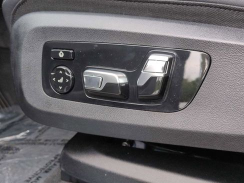 Used 2026 BMW X7 xDrive40i AWD/4WD image 18