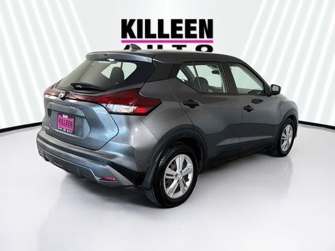 Used 2022 Nissan Kicks S FWD image 7