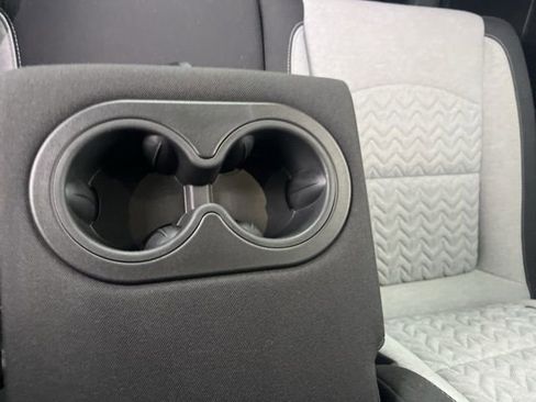 Used 2022 Chevrolet Equinox LS w/ LS Convenience Package image 14