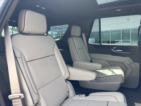 New 2026 GMC Yukon Denali w/ Denali Reserve Package AWD/4WD image 28