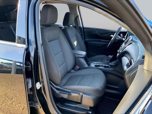 Used 2020 Chevrolet Equinox LT FWD image 9