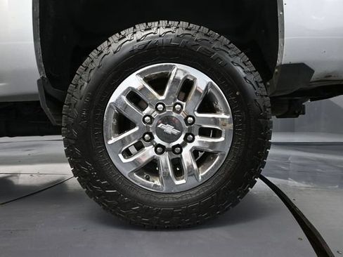 Used 2019 Chevrolet Silverado 3500 LT w/ LT Convenience Package AWD/4WD image 13