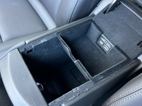 Used 2025 Cadillac XT5 Luxury w/ LPO, Floor Liner Package FWD image 31