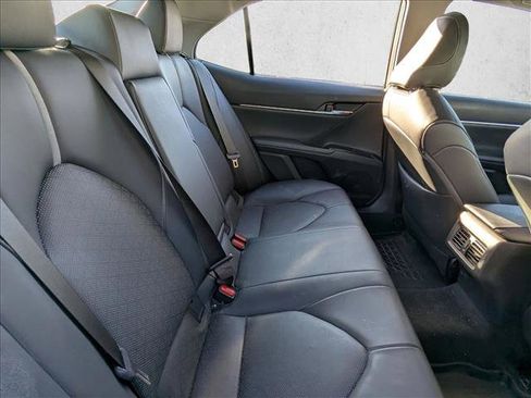 Used 2019 Toyota Camry XSE image 19