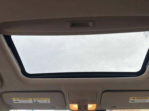 Used 2018 Honda CR-V Touring image 31