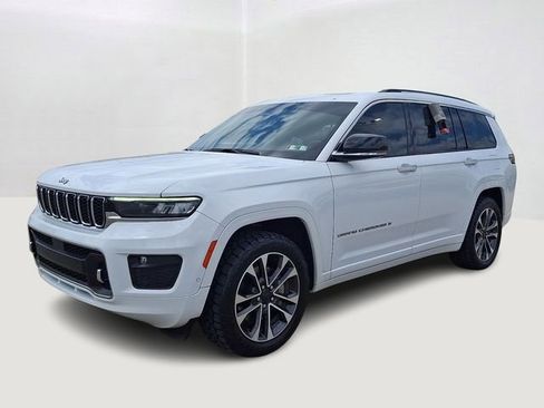 Used 2021 Jeep Grand Cherokee L Overland w/ Luxury Tech Group IV AWD/4WD image 3